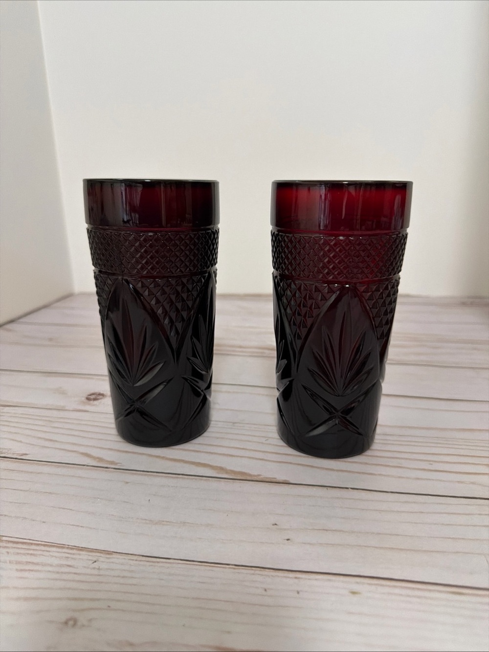 Luminarc Ruby Red Glass Tumblers Set of 2 Diamond Starburst Pattern 6.25 inch